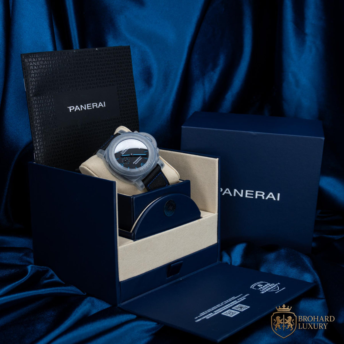 Panerai Luminor Marina Carbotech 44mm - PAM01661 - 2020