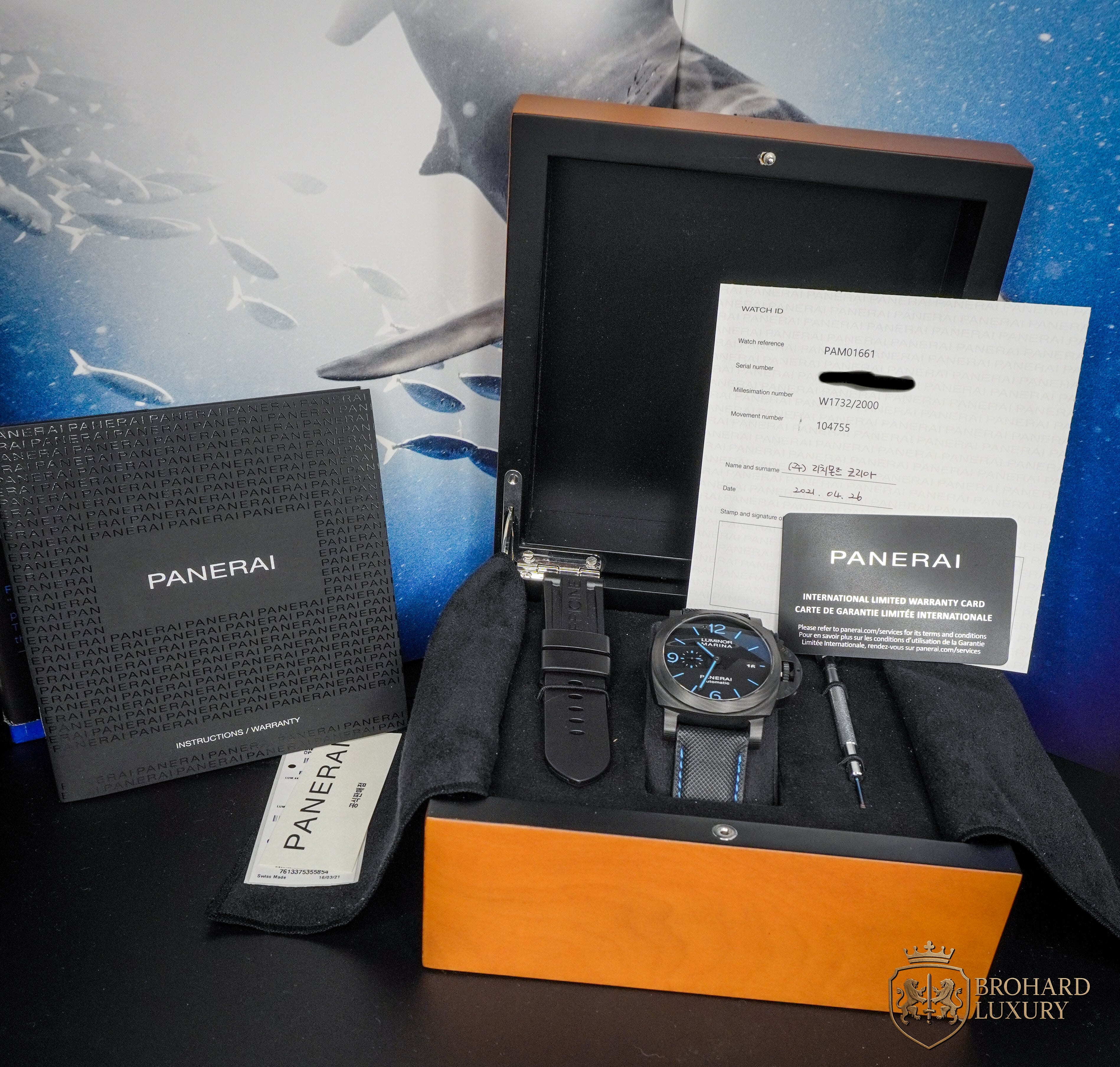 PANERAI Luminor Marina Carbotech PAM01661