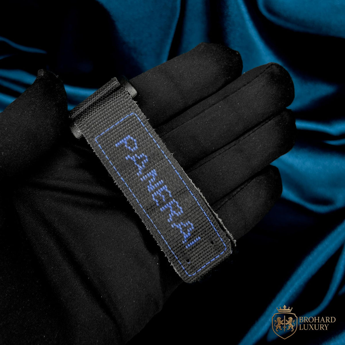 Panerai Luminor Marina Carbotech 44mm - PAM01661 - 2020