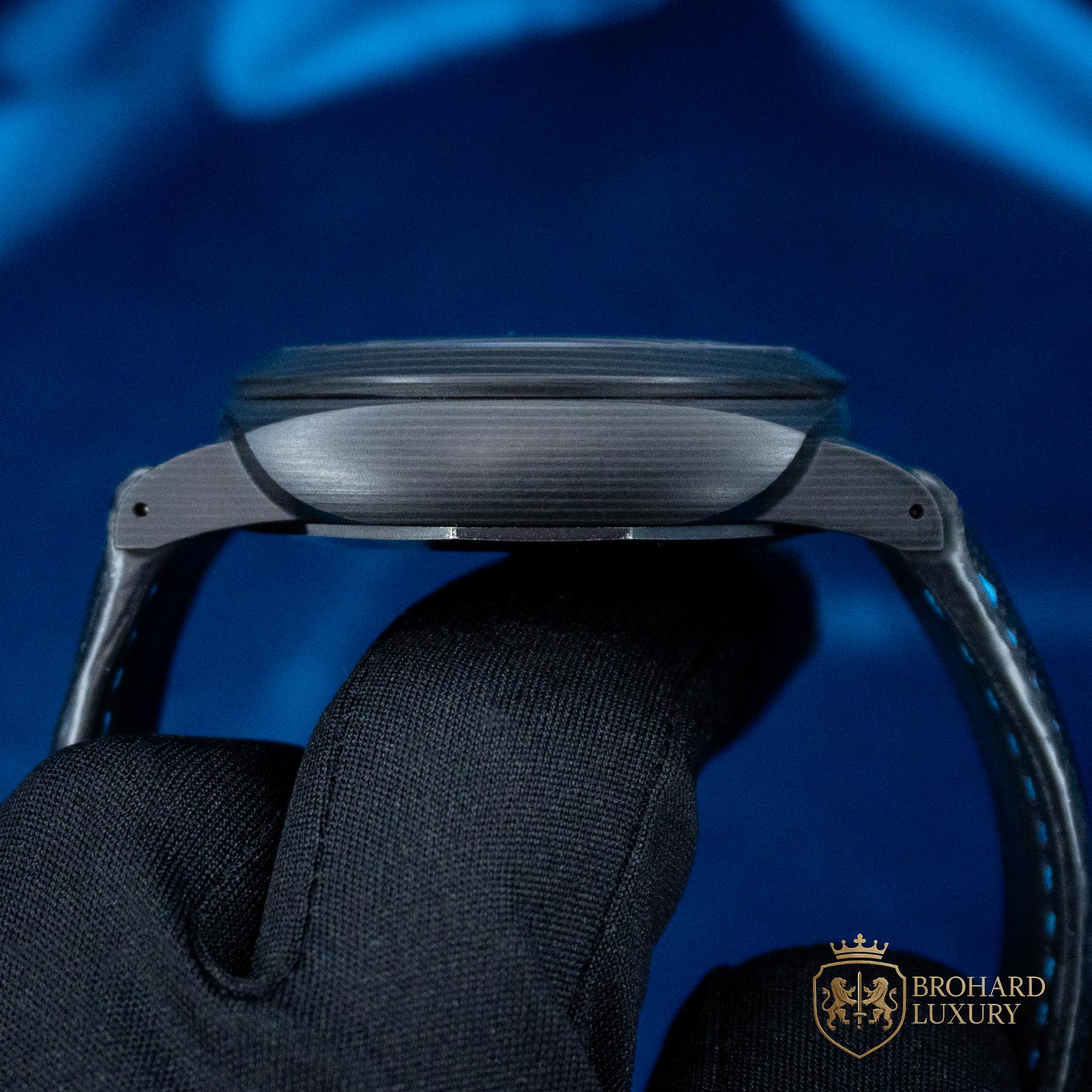 PANERAI Luminor Marina Carbotech PAM01661
