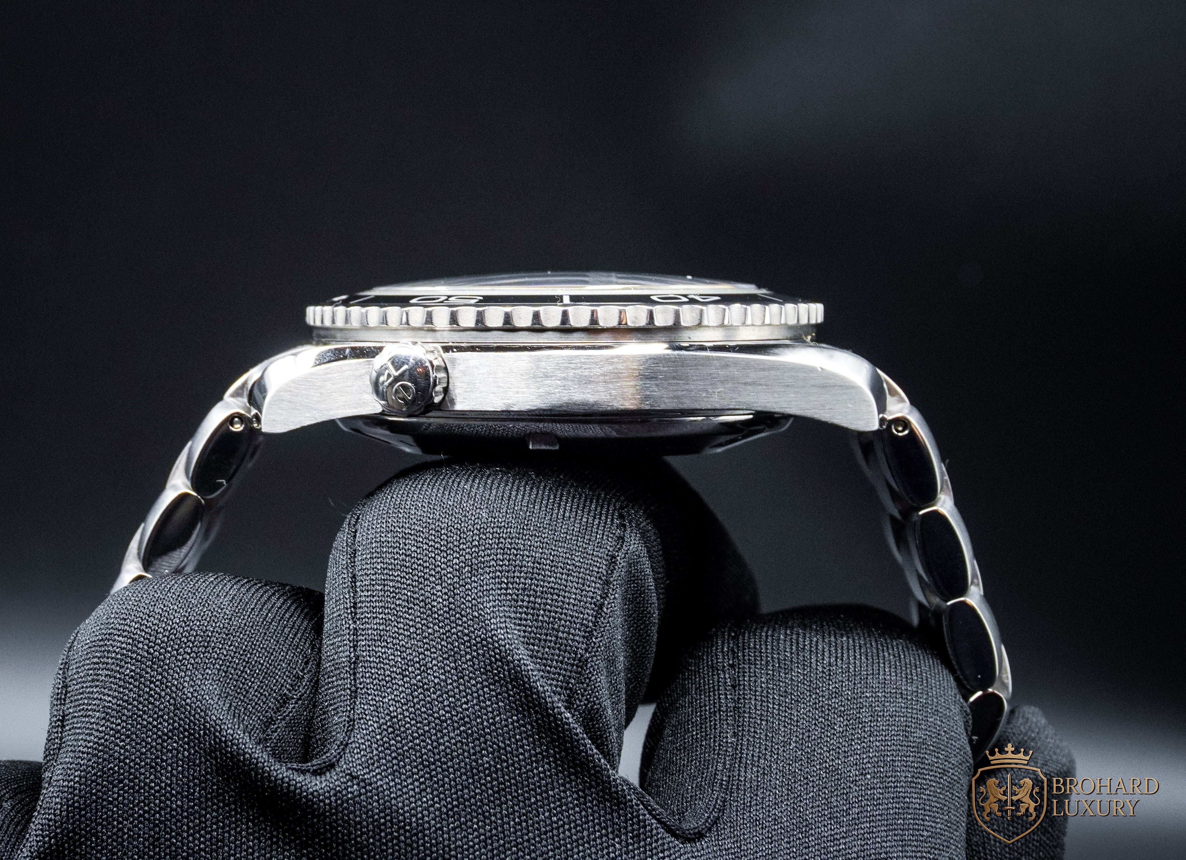 Omega Seamaster Planet Ocean 600M “Quantum of Solace” Limited Edition – Ref. 222.30.46.20.01.001