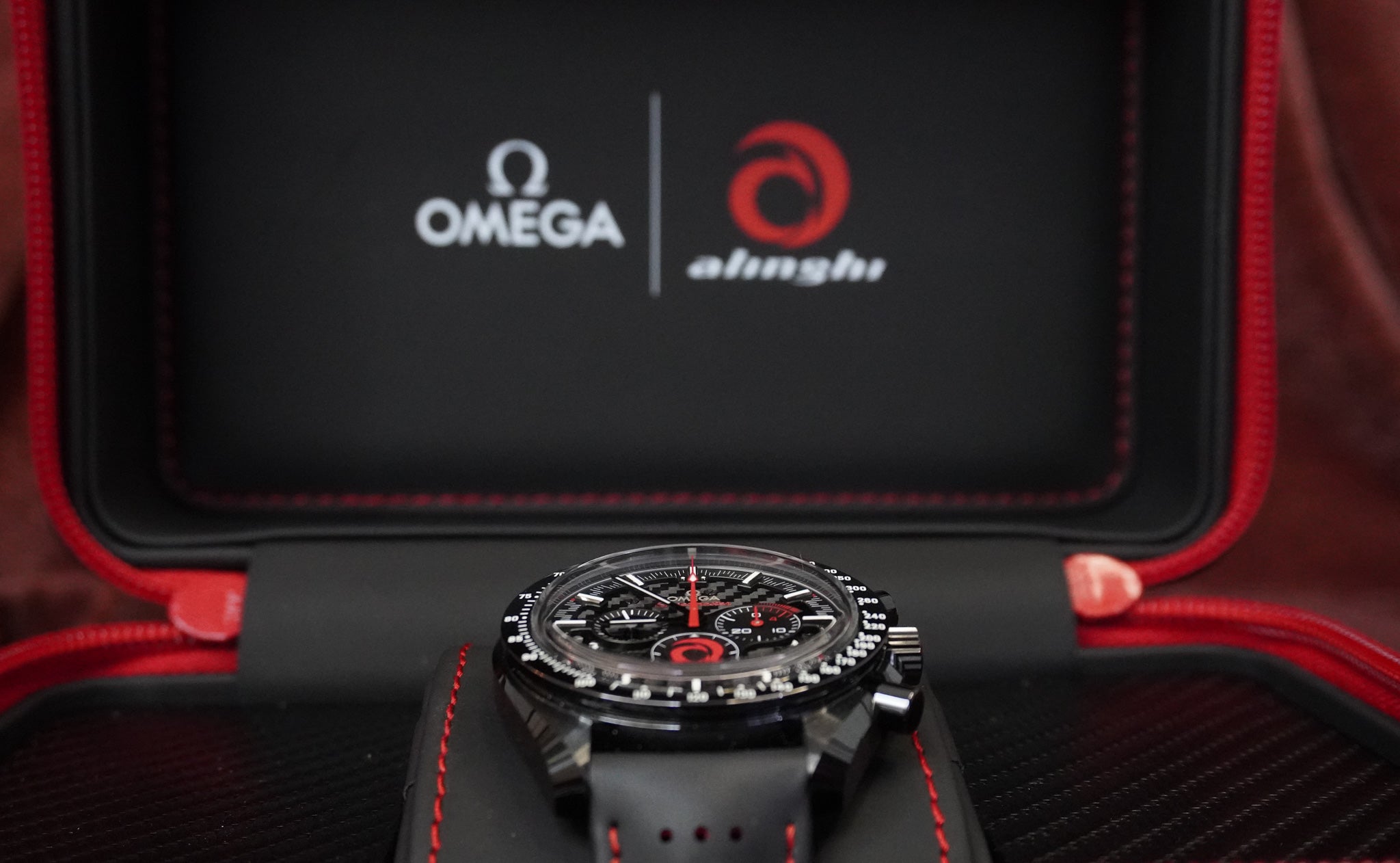 Omega Speedmaster Dark Side of The Moon Team Alinghi