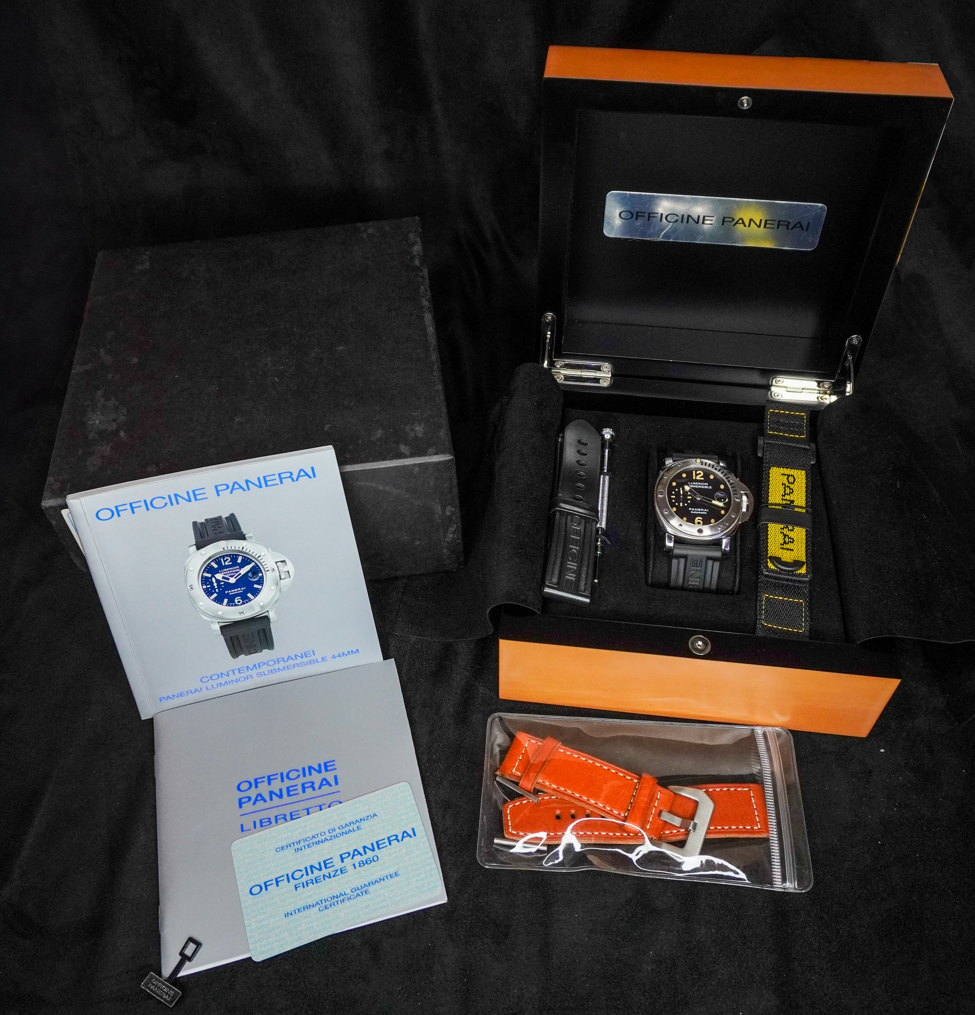 Panerai Luminor Submersible